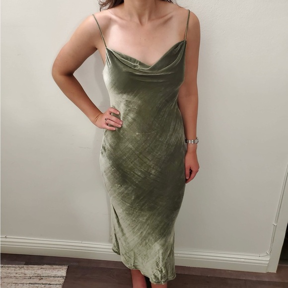 green velvet reformation dress Ruby Velvet Dress Rental by Reformation